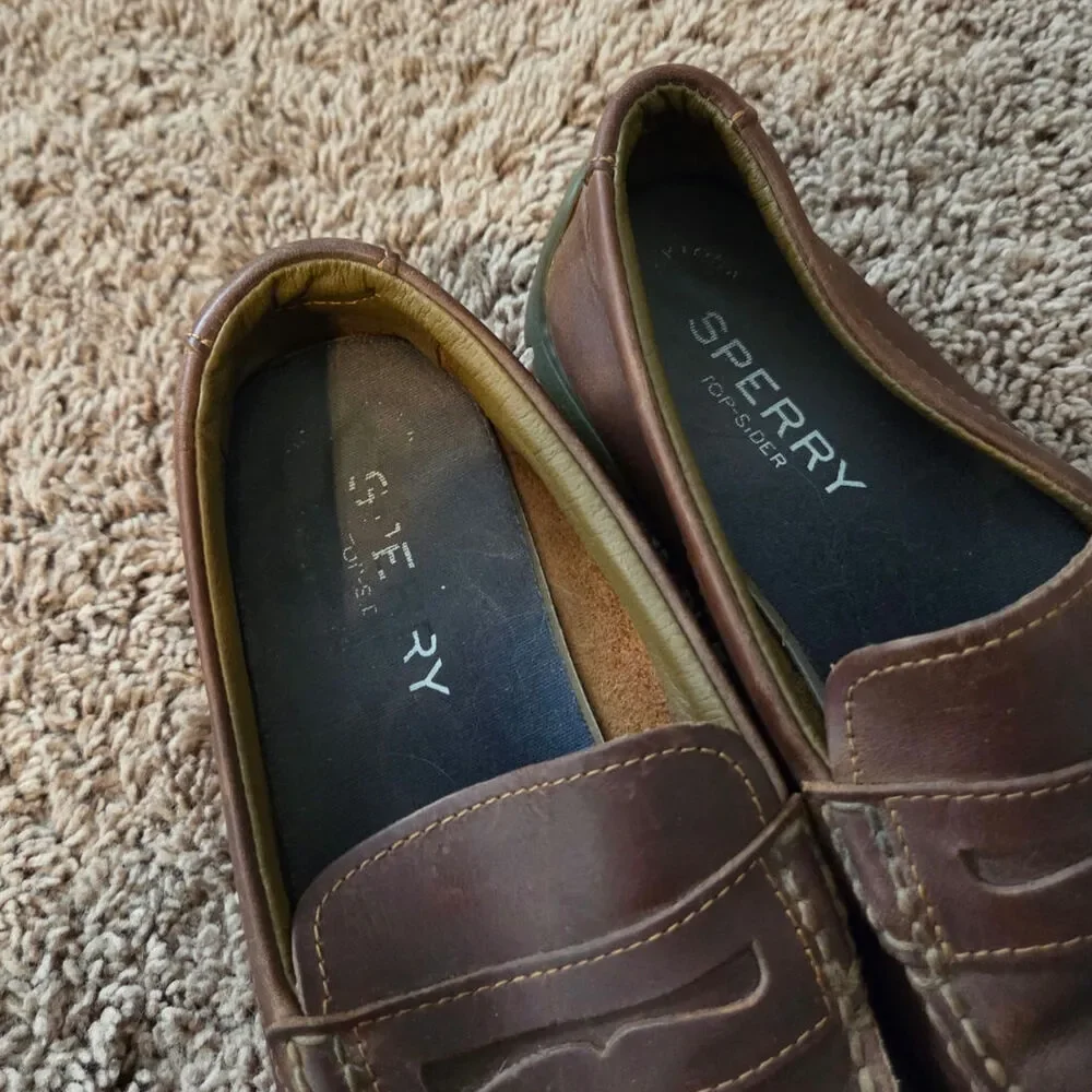 Sperry monterey slip on penny loafers brown leather mens cognac 9.5